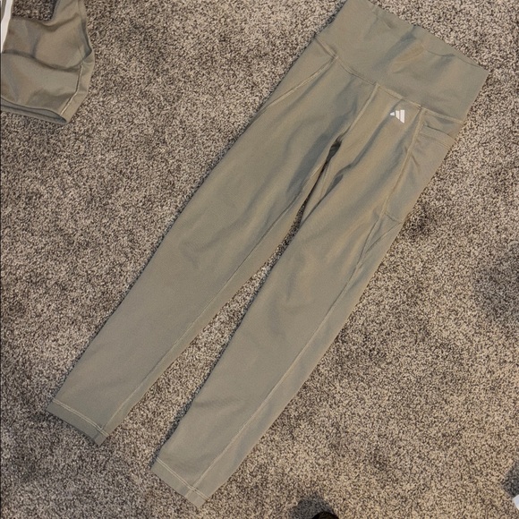 Adidas green Activewear Set - Picture 5 of 5